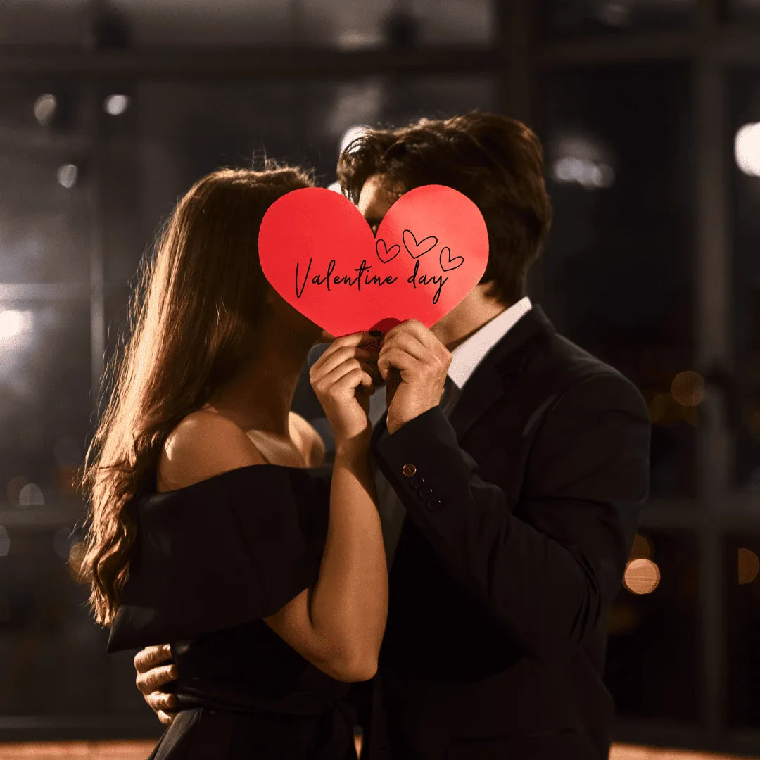 Verliebtes Paar am Valentinstag – die schönsten Valentinstagsgeschenke für Frauen, die Liebe zum Ausdruck bringen.