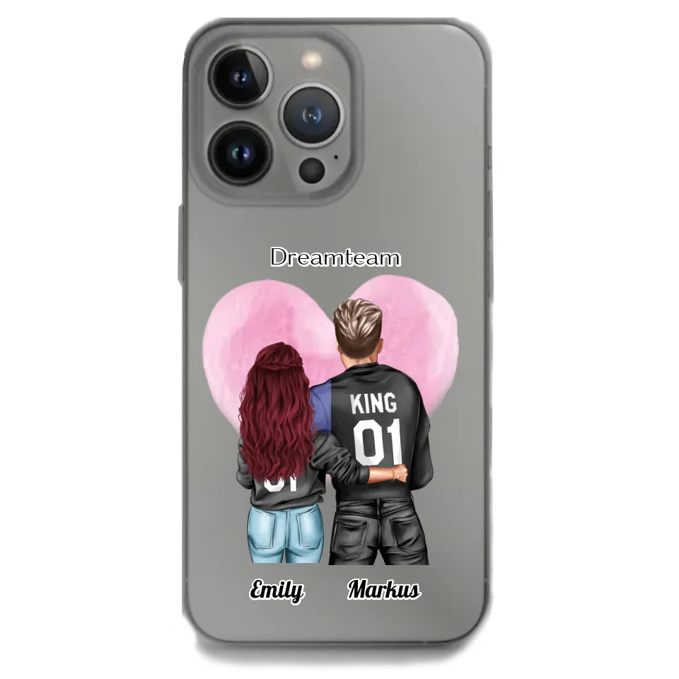 Personalisierte iPhone Handyhülle mit Pärchenmotiv, "King & Queen" Schriftzug und Herz im Hintergrund.
