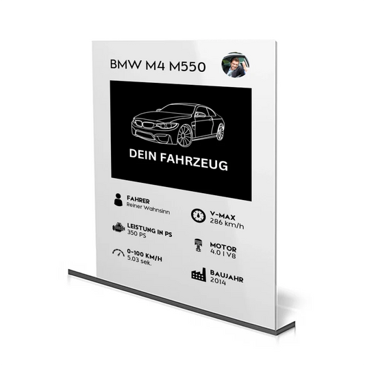 Personalisiertes Acrylglas im Auto-Quartett-Stil mit deinem Fahrzeug und Daten