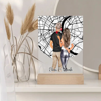 Romantisches Acrylglas mit Stadtkarte und personalisierten Namen – einzigartiges Hochzeitsgeschenk.